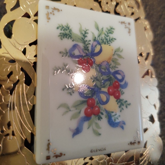 LENOX Christmas Tree Ornament - Picture 5 of 7